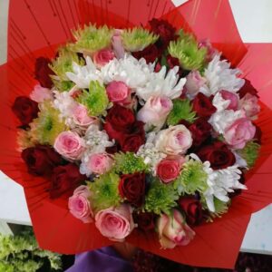 CHRYSANTHEMUMS AND ROSES BOUQUET