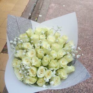WHITE MILKY ROSES