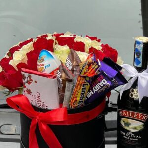 BAILEYS & ROSES AND CHOCOLATES COMBO