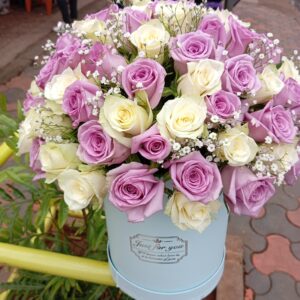 BEAUTIFUL ROSES BOX
