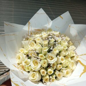 WHITE ON WHITE ROSES