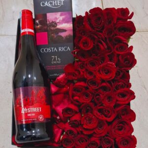 CACHET CHOCOLATE,WINE & RED ROSES BOX