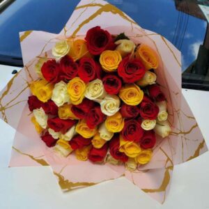 50 MIXED ROSES BOUQUET