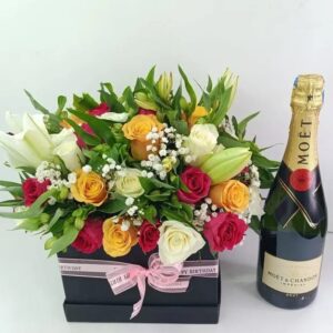 MOET CHAMPAGNE & TROPICAL BOX