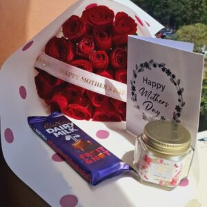 SCENTED CANDLE, CHOCOLATE & ROSES